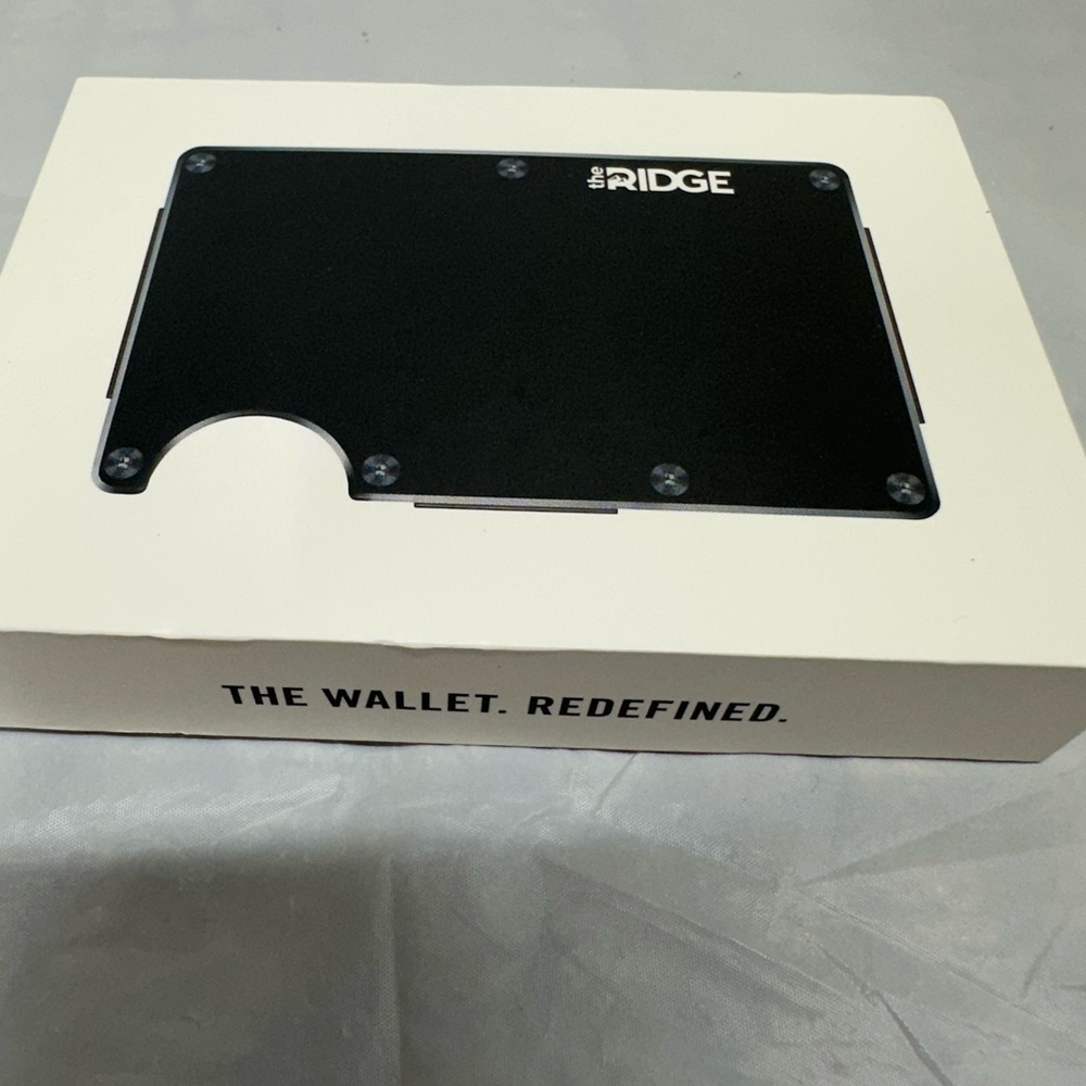 The Ridge Men's Aluminum Wallet Gunmetal